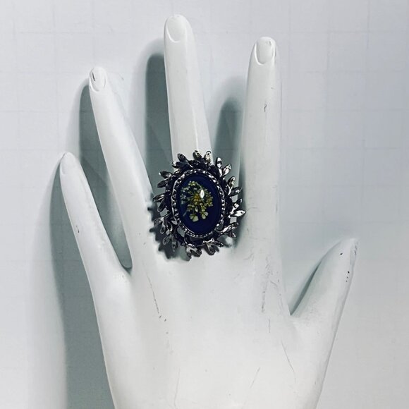 Silver Tone And Blue Lucite Floral Adjustable Ring (R464) - Picture 2 of 8